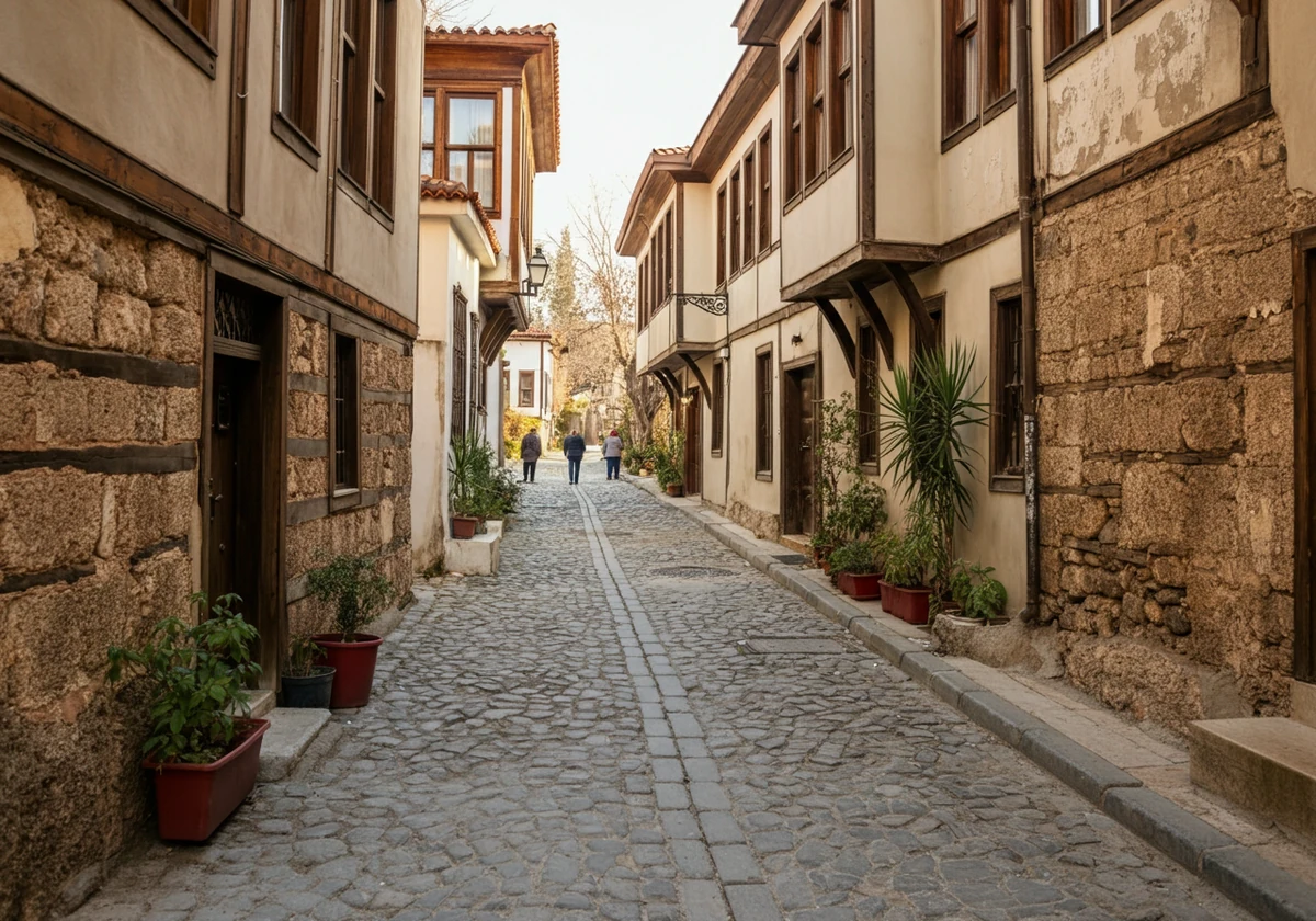 Den historiske gamlebyen Kaleici i Antalya om vinteren